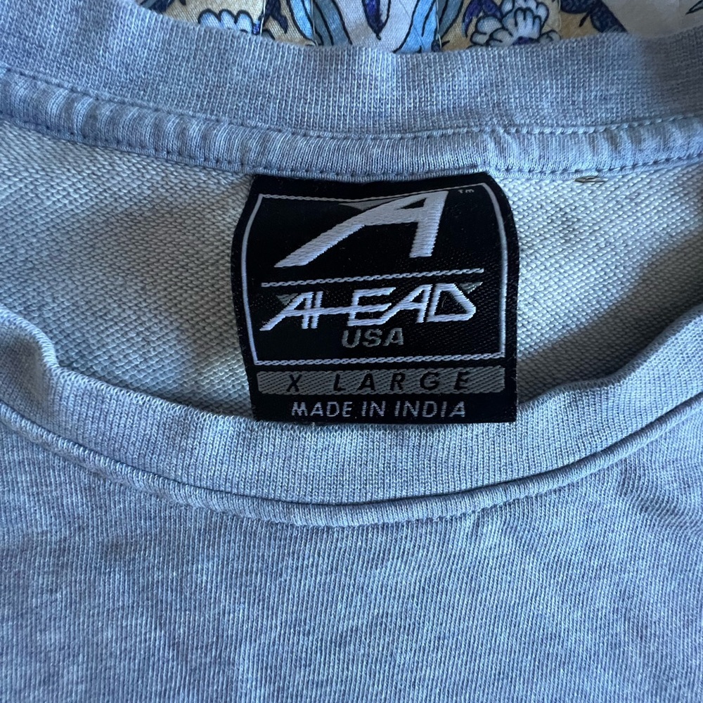 Branded Pullover - Picture 4 of 5